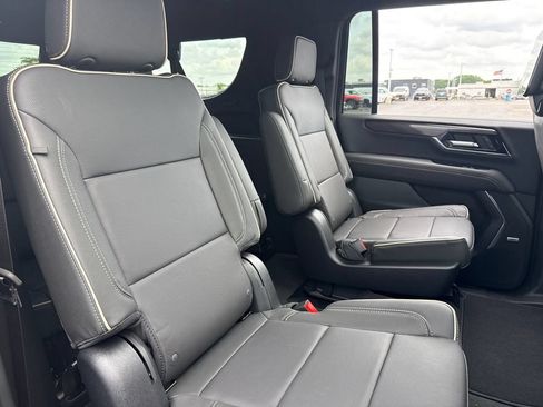 New 2026 GMC Yukon XL Elevation w/ Elevation Premium Package AWD/4WD image 38