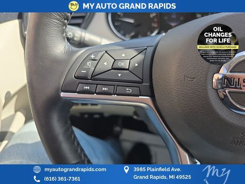 Used 2017 Nissan Rogue Sport SL w/ SL Premium Package AWD/4WD image 15