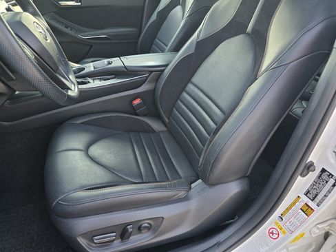 Certified 2019 Toyota Avalon XSE w/ All Weather Liner Package FWD image 22
