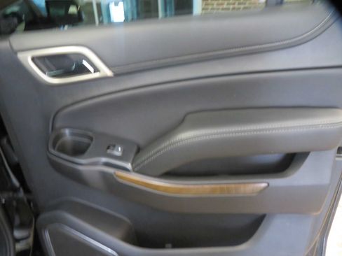 Used 2019 GMC Yukon XL Denali AWD/4WD image 23