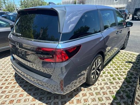 Certified 2026 Honda Odyssey EX-L image 5