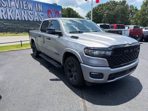 Used 2025 RAM 1500 Big Horn AWD/4WD image 31