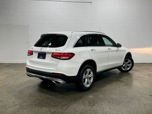 Used 2018 Mercedes-Benz GLC 300 4MATIC image 3