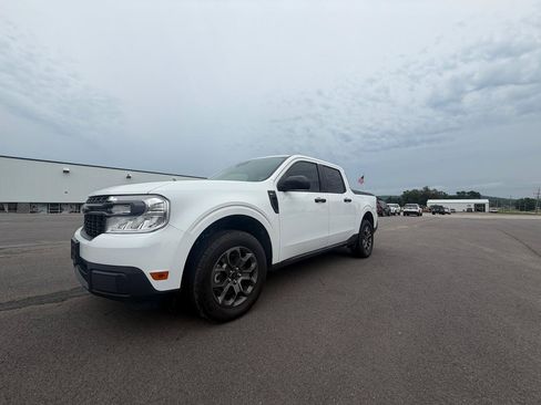 Used 2022 Ford Maverick XLT w/ Equipment Group 300A Standard AWD/4WD image 2
