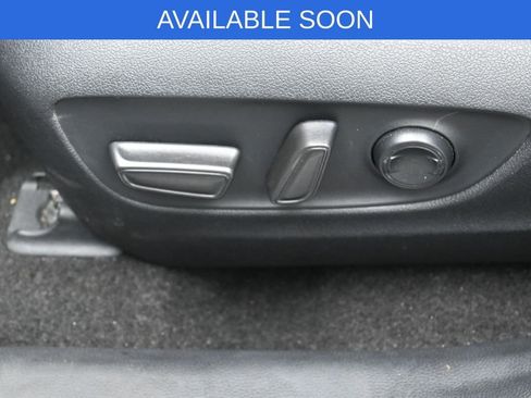 Used 2021 Toyota RAV4 XLE Premium AWD/4WD image 10