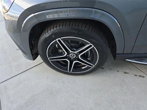 New 2026 Mercedes-Benz GLS 450 4MATIC image 11
