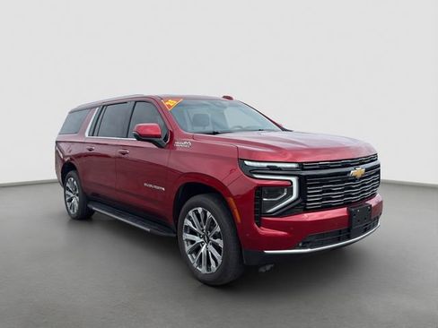 Used 2025 Chevrolet Suburban High Country w/ Sun And Tow Package AWD/4WD image 8