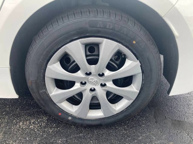 Used 2022 Toyota Corolla LE FWD image 25