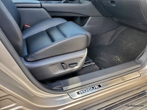 Used 2023 Nissan Rogue SL w/ SL Premium Package image 41