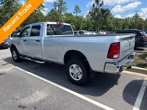 Used 2018 RAM 2500 Tradesman w/ Chrome Appearance Group AWD/4WD image 4