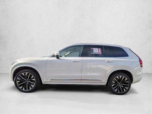 Certified 2025 Volvo XC90 B6 Plus w/ Protection Package Premier image 9