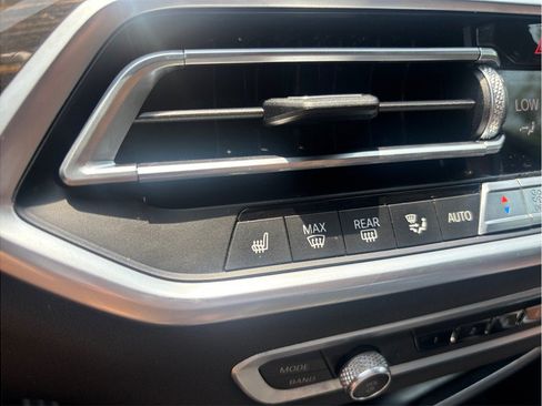 Used 2020 BMW X5 M50i AWD/4WD image 35