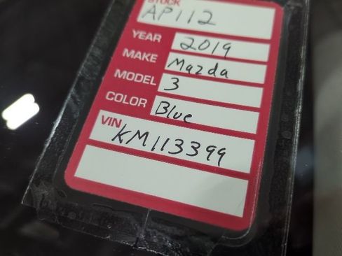 Used 2019 MAZDA MAZDA3 Sedan w/ Preferred Package image 23