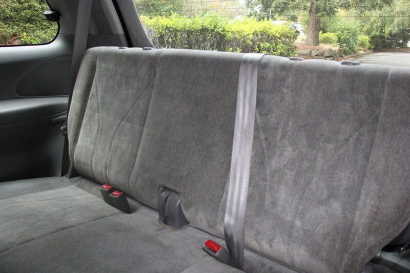 Used 2000 MAZDA MPV ES FWD image 15