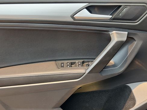 Used 2022 Volkswagen Tiguan S AWD/4WD image 8
