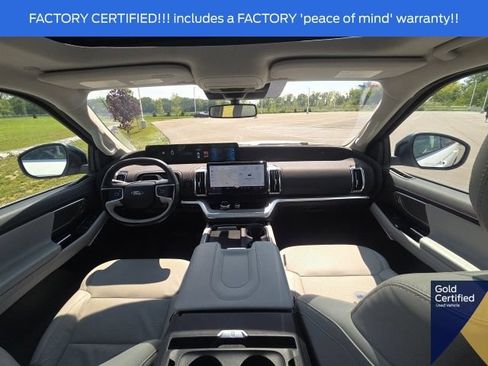 Used 2025 Ford Expedition Platinum AWD/4WD image 29