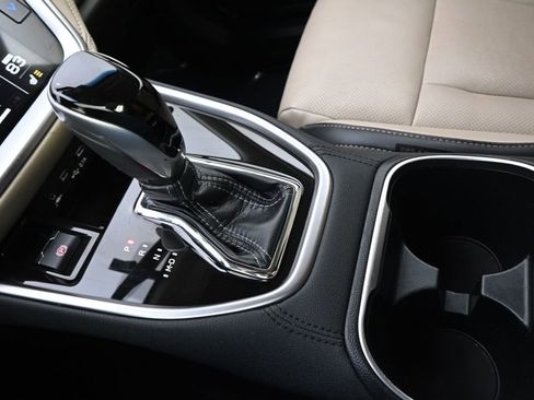 Used 2022 Subaru Outback Limited XT image 33