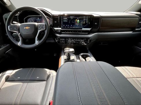 Used 2026 Chevrolet Silverado 1500 High Country w/ High Country Premium Package AWD/4WD image 31