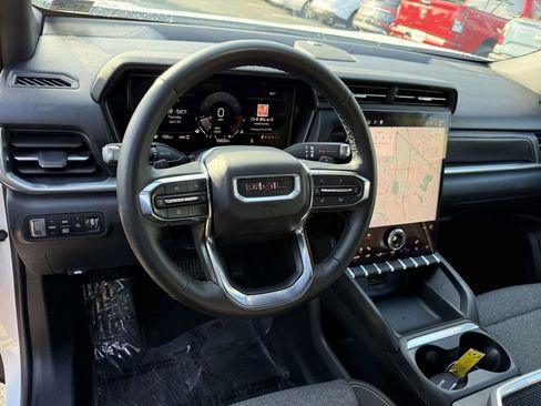 Used 2026 GMC Terrain Elevation AWD/4WD image 3