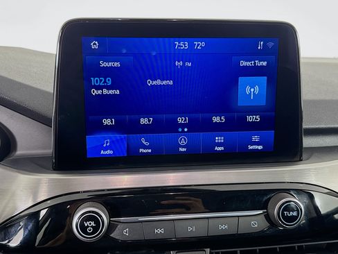 Used 2022 Ford Escape Titanium w/ Class II Trailer Tow Package image 17