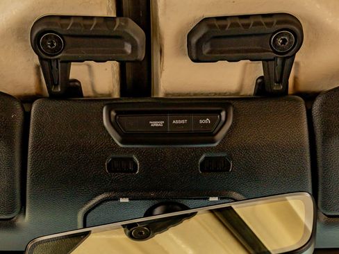 Used 2022 Jeep Gladiator Rubicon w/ Trailer Tow Package image 28