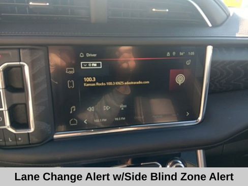 Used 2023 GMC Yukon Denali image 16