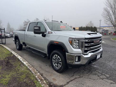 Used 2022 GMC Sierra 3500 SLE w/ SLE Value Package image 2