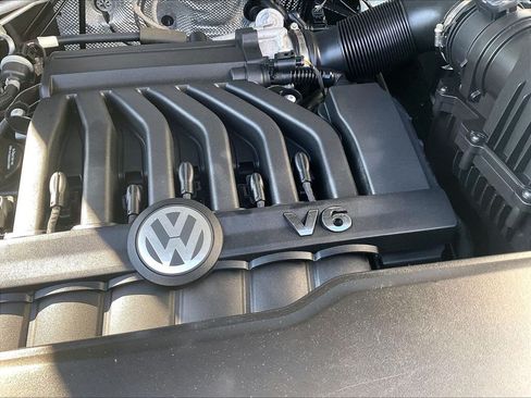 Used 2023 Volkswagen Atlas SEL AWD/4WD image 34