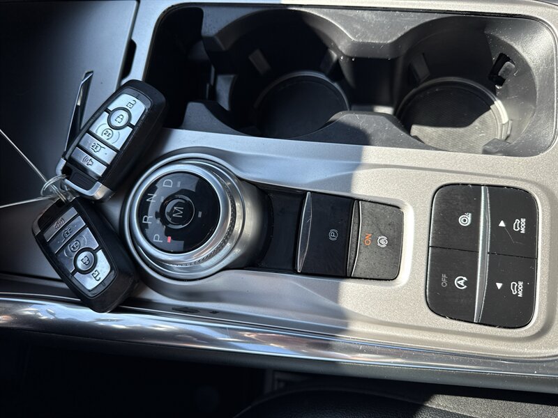 Used 2020 Ford Explorer Limited RWD image 19