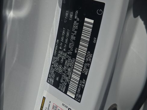 Certified 2025 Toyota 4Runner SR5 AWD/4WD image 25