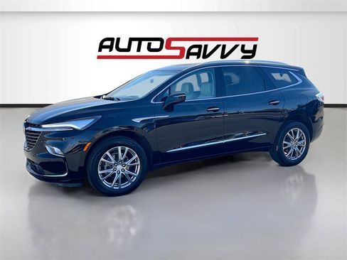 Used 2023 Buick Enclave Premium w/ Experience Buick Package image 3