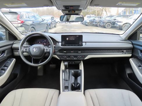 Used 2024 Honda Accord EX image 16