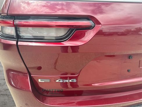 Used 2021 Jeep Grand Cherokee L Limited AWD/4WD image 19