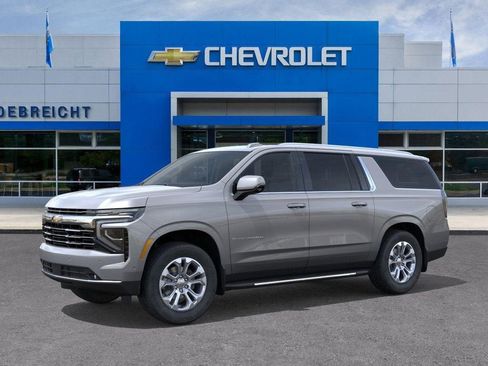 New 2026 Chevrolet Suburban LT image 2