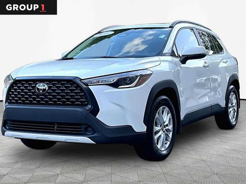 Certified 2023 Toyota Corolla Cross LE w/ Moonroof Package FWD image 1