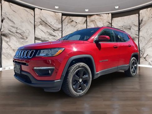 Used 2018 Jeep Compass Latitude w/ Popular Equipment Group image 6