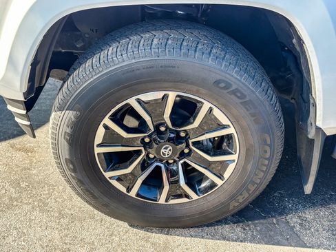 Used 2023 Toyota Tacoma TRD Sport w/ Technology Package RWD image 10