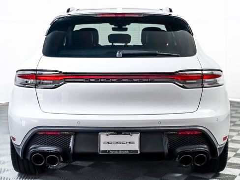 Certified 2025 Porsche Macan S image 10