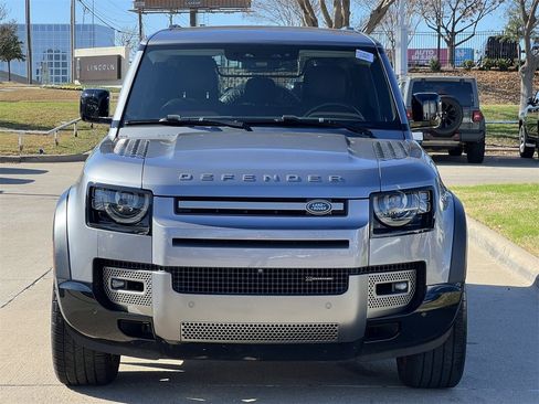 Used 2023 Land Rover Defender 110 X-Dynamic SE image 7