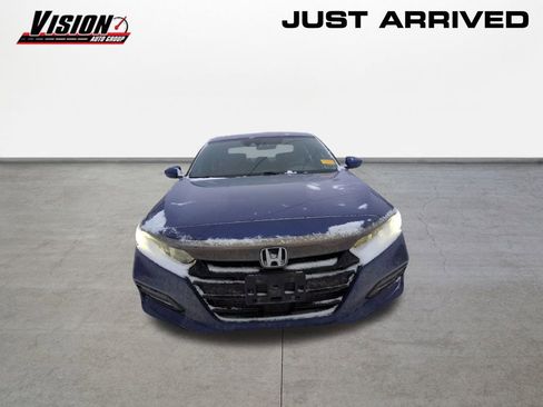 Used 2019 Honda Accord Sport image 2