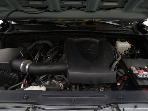 Used 2017 Toyota Tacoma TRD Pro AWD/4WD image 29