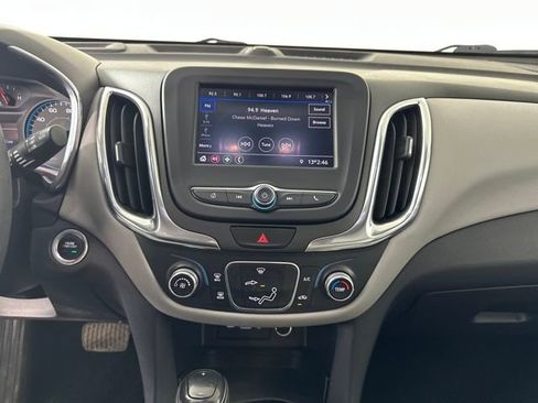 Used 2020 Chevrolet Equinox LS w/ LS Convenience Package image 21