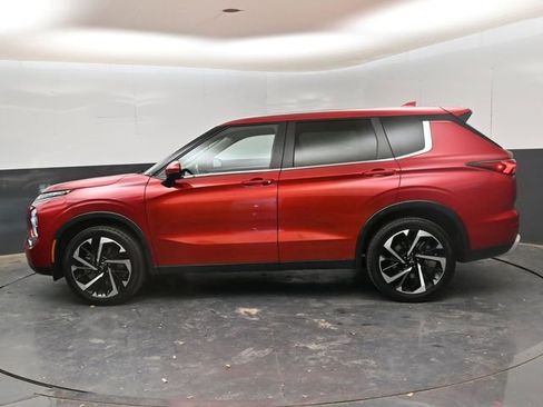 Used 2024 Mitsubishi Outlander SE image 5