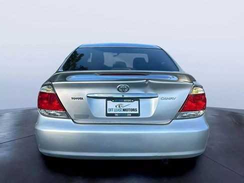 Used 2005 Toyota Camry SE image 4