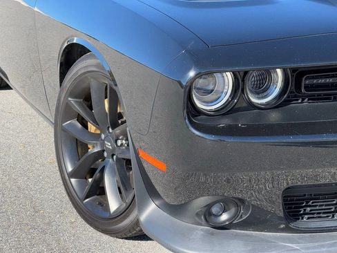 Used 2019 Dodge Challenger R/T Scat Pack w/ Stars & Stripes Edition image 38