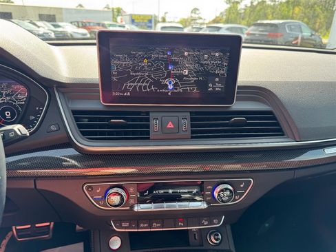 Used 2018 Audi SQ5 Prestige w/ Prestige Package image 12