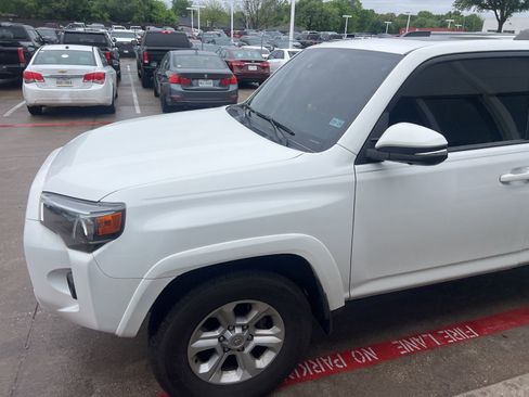 Used 2023 Toyota 4Runner SR5 Premium w/ Moonroof Package image 2