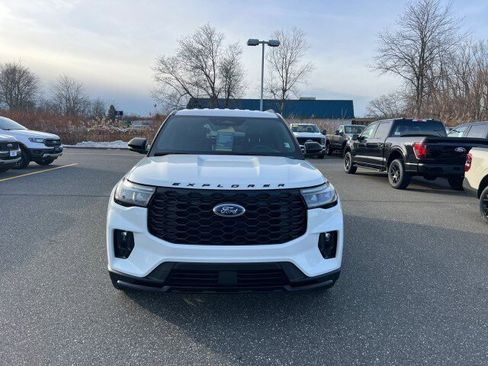 Certified 2025 Ford Explorer ST-Line w/ ST-Line Street Pack image 2
