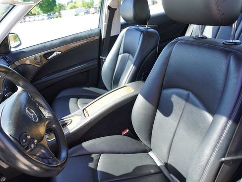 Used 2009 Mercedes-Benz E 350 Sedan image 26
