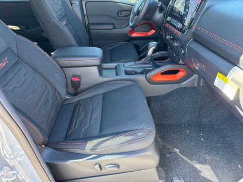 New 2026 Nissan Frontier Pro-X w/ Tow Package RWD image 12